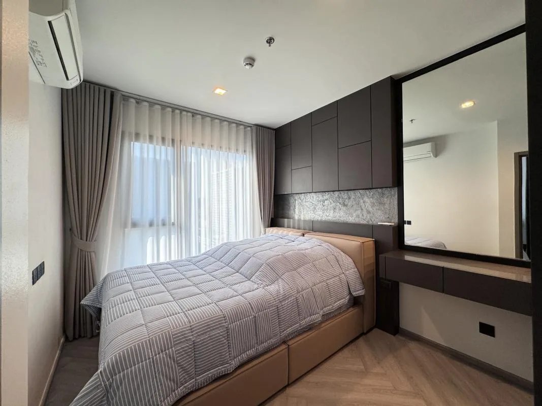 Property photos for Life Asoke Hype