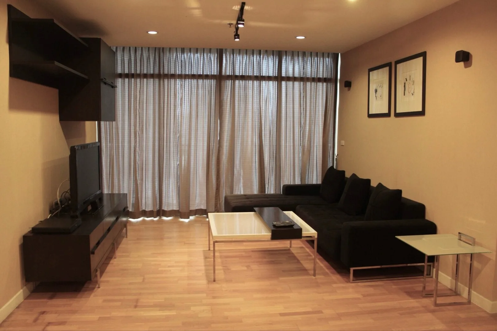 Property photos for Urbana Sathorn