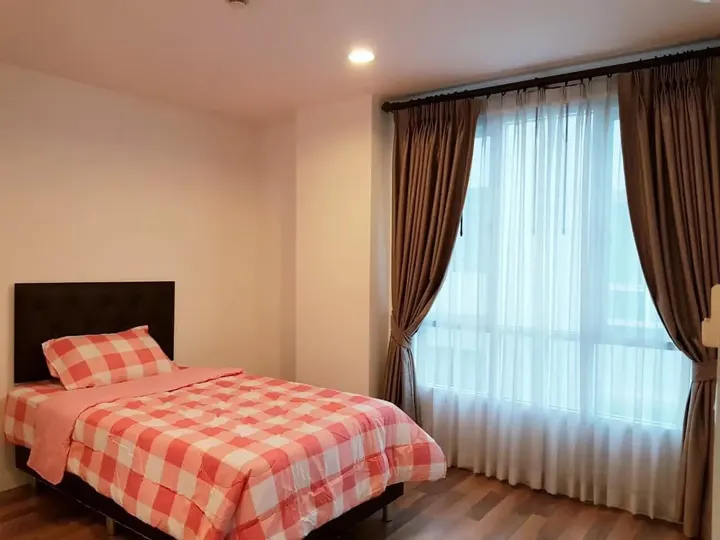 Property photos for The Silk Phaholyothin - Aree 2