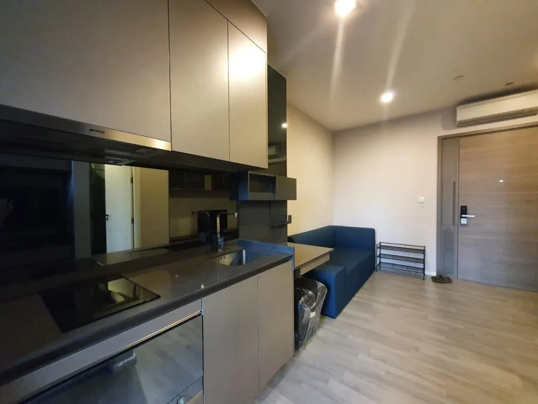 Property photos for The Room Sukhumvit 69