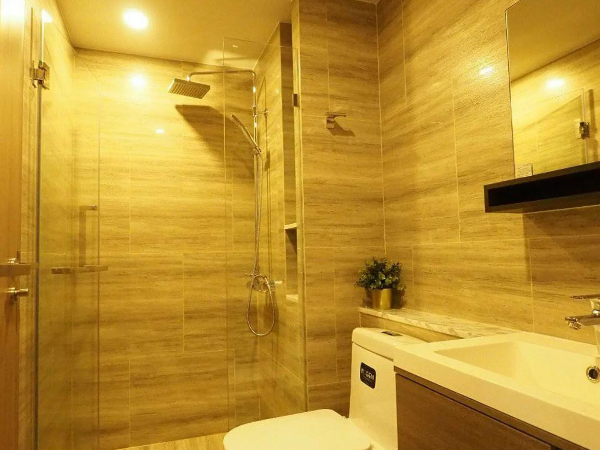 Property photos for FYNN Aree