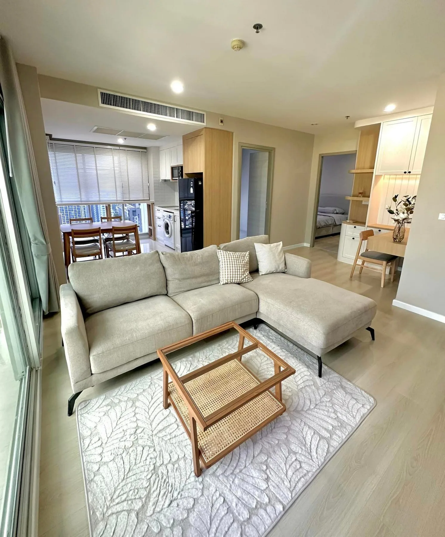 Property photos for Life Ratchadapisek