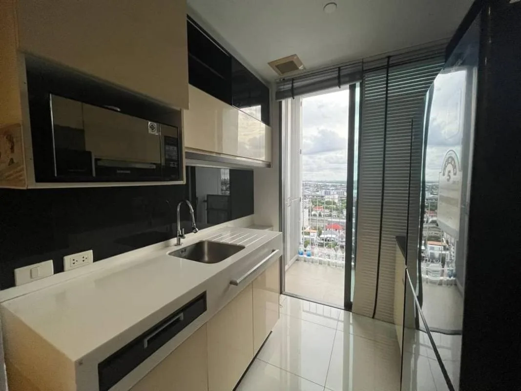 Property photos for The Room Sukhumvit 62