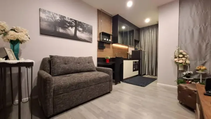 Property photos for The Room Sathorn - St.Louis