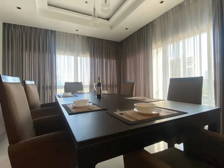 Property photos for Royal Residence Park
