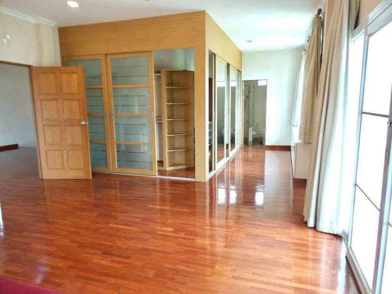 Property photos for Sittarom Regent Sukhumvit 105