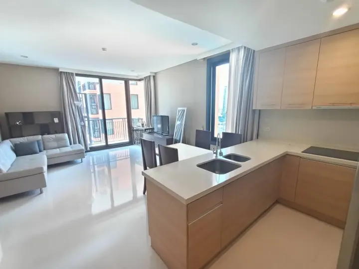 Property photos for Aguston Sukhumvit 22