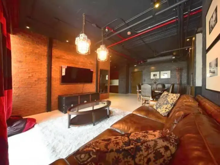 Property photos for Aguston Sukhumvit 22