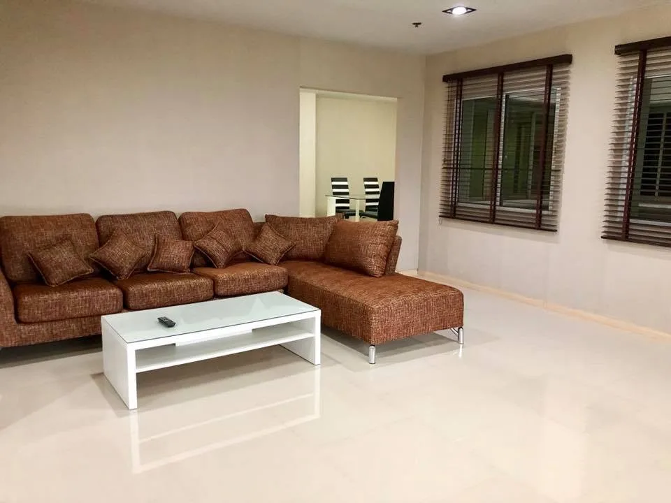 Property photos for 33 Tower