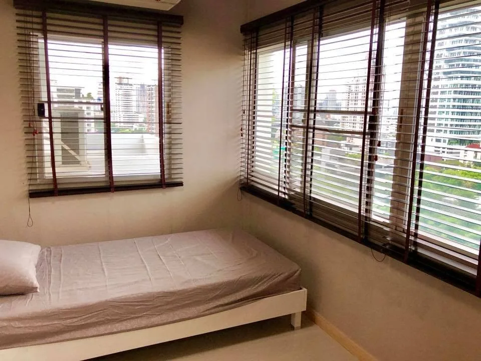 Property photos for 33 Tower