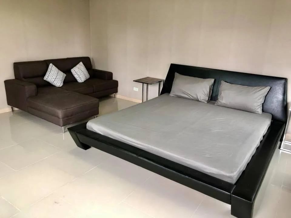 Property photos for 33 Tower