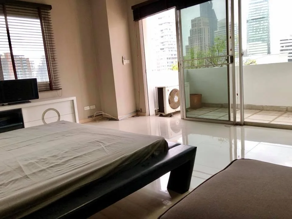 Property photos for 33 Tower