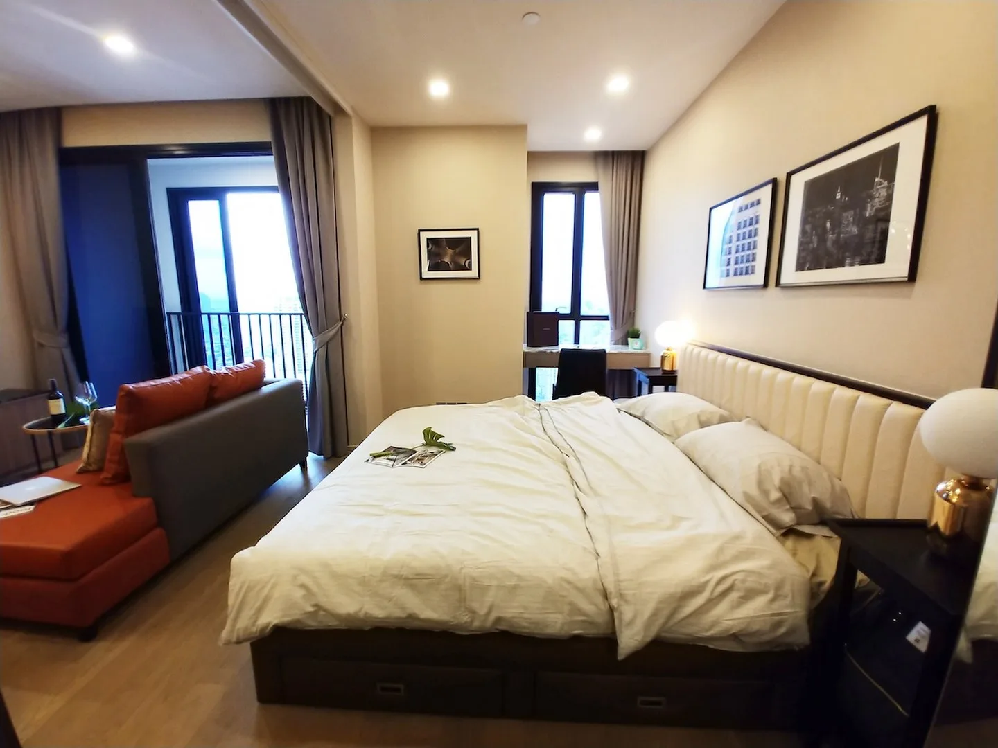 Property photos for Ashton Asoke