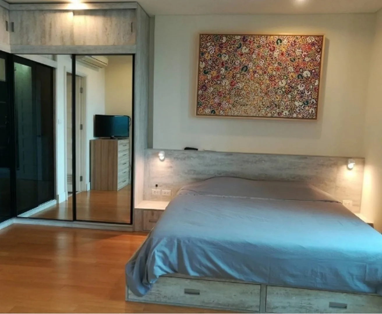 Property photos for Aguston Sukhumvit 22