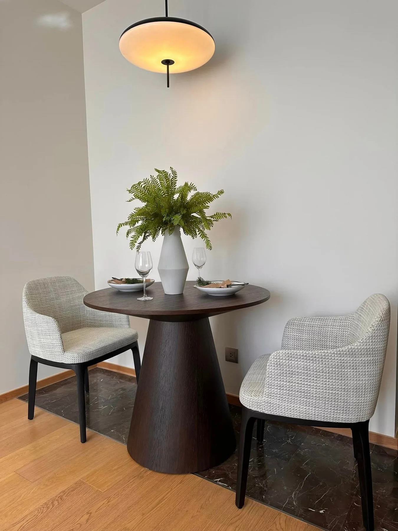 Property photos for 28 Chidlom