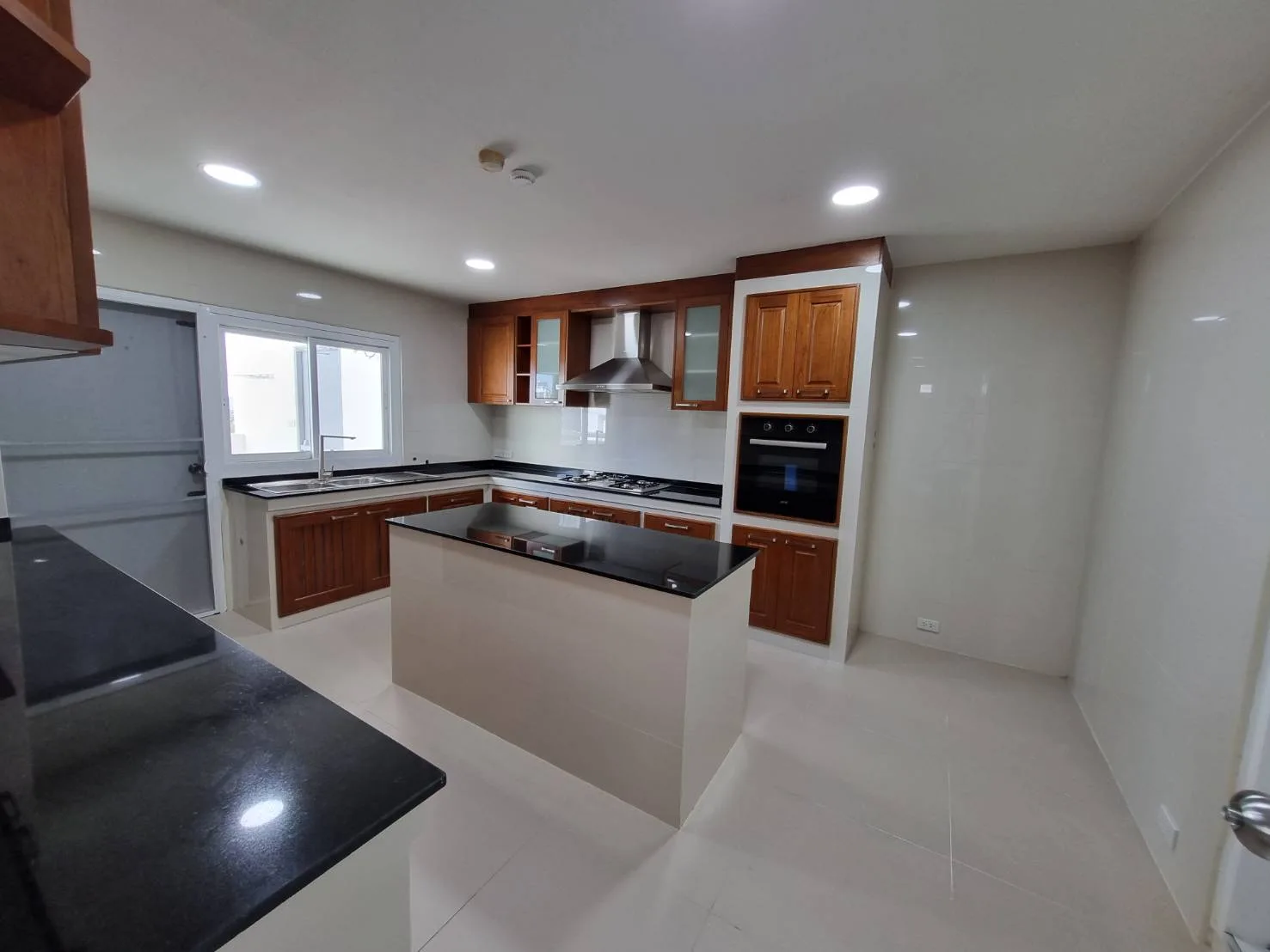 Property photos for Govind Tower