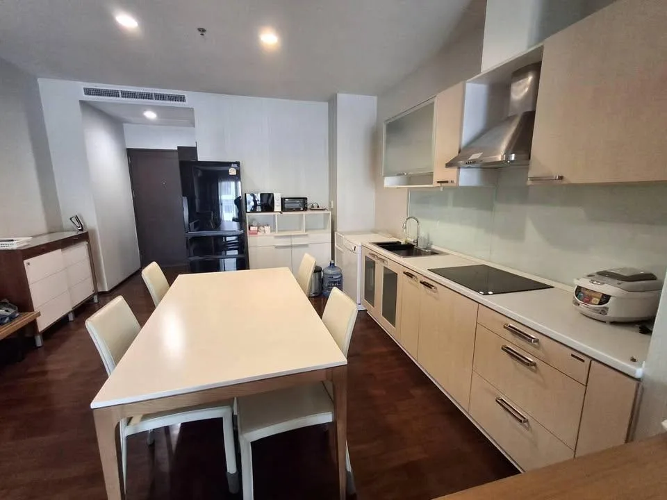 Property photos for Noble Ora