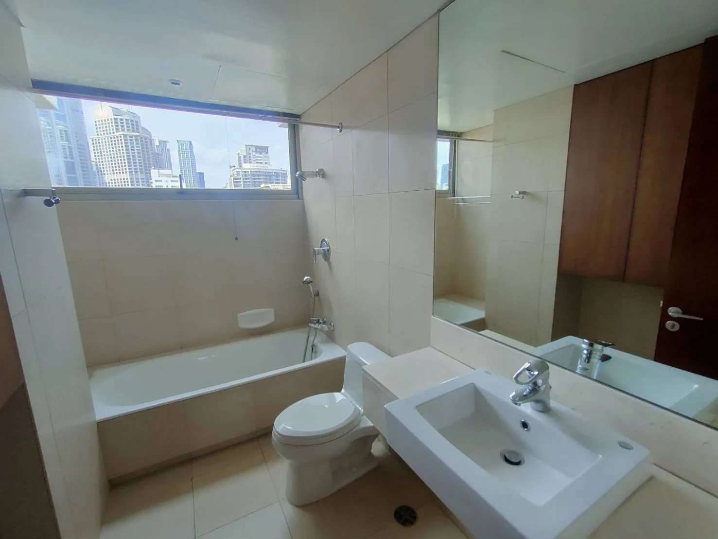 Property photos for Ruamrudee House