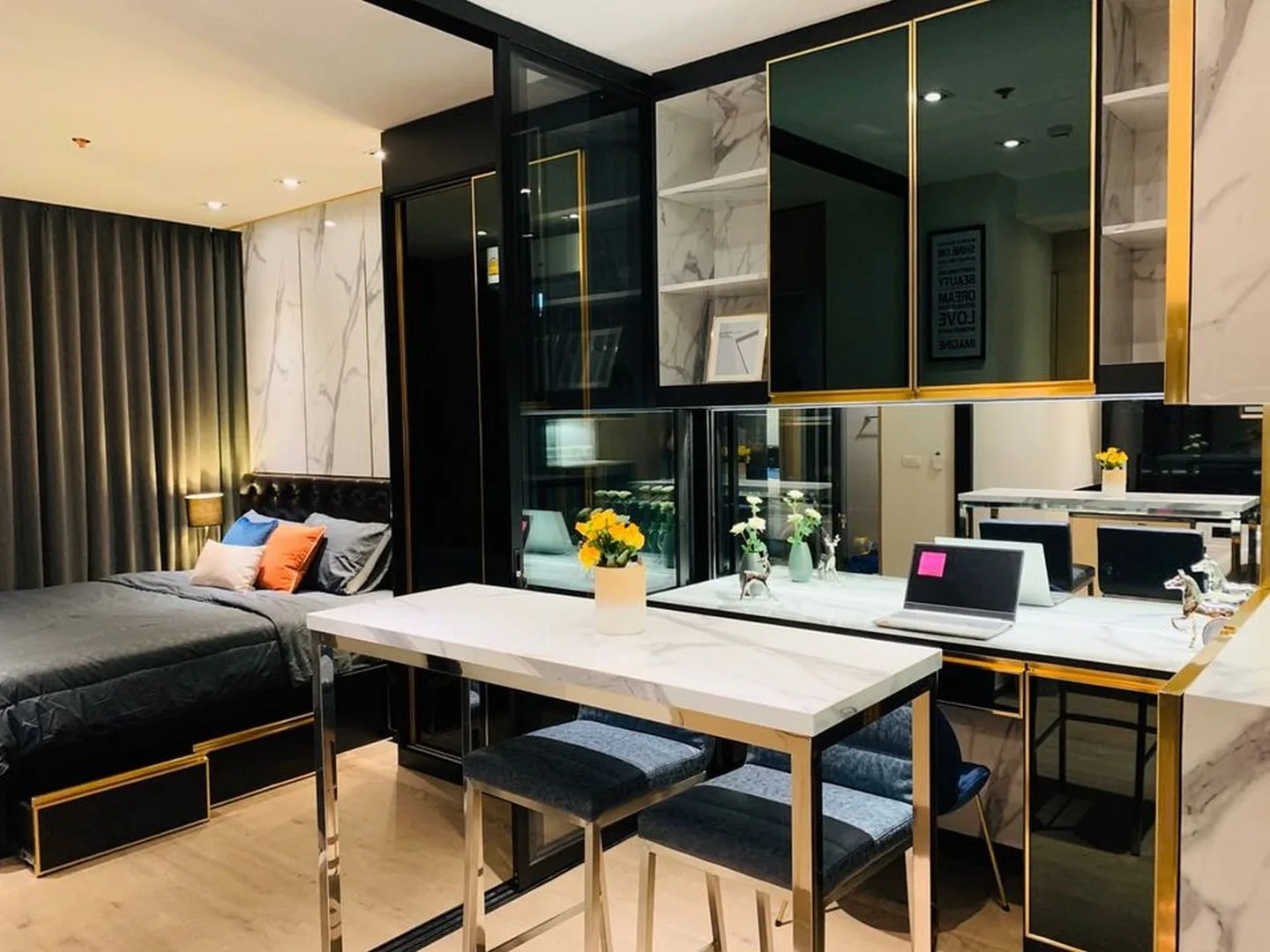 Property photos for Park Origin Phromphong