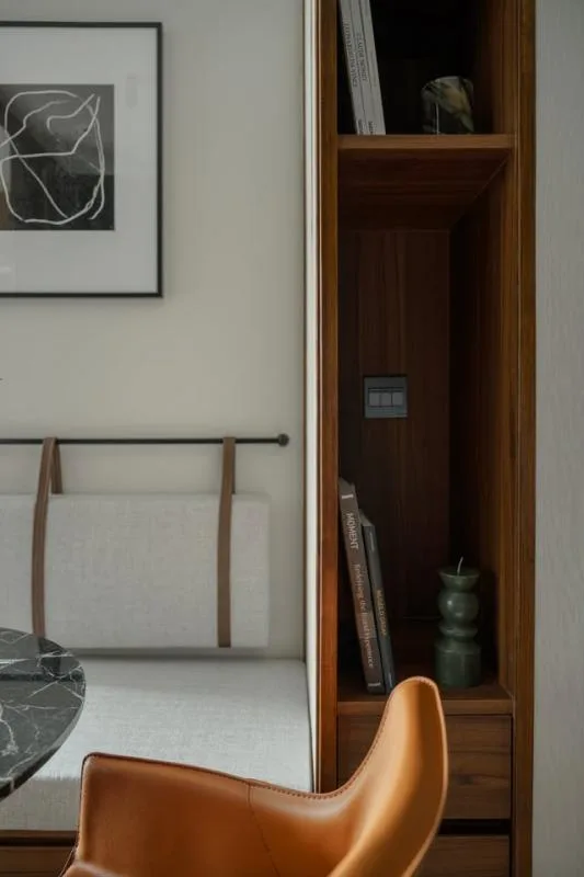 Property photos for Noble Around Ari