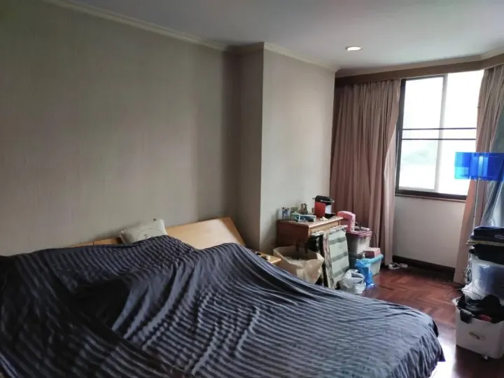 Property photos for Lake Avenue 16