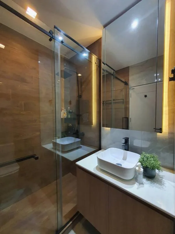 Property photos for Noble Reveal