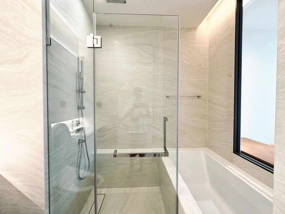 Property photos for The Strand Thonglor