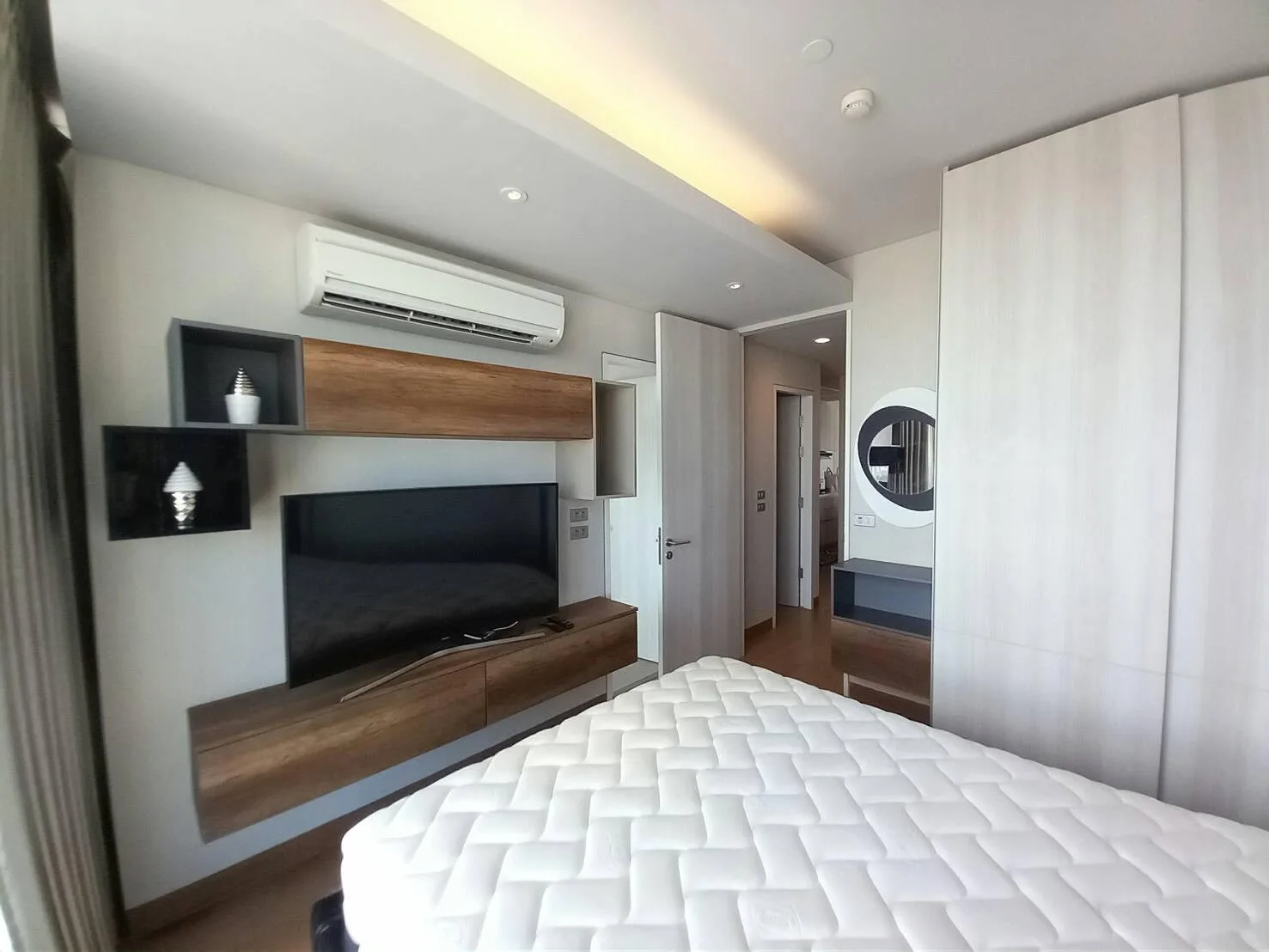 Property photos for The Lumpini 24