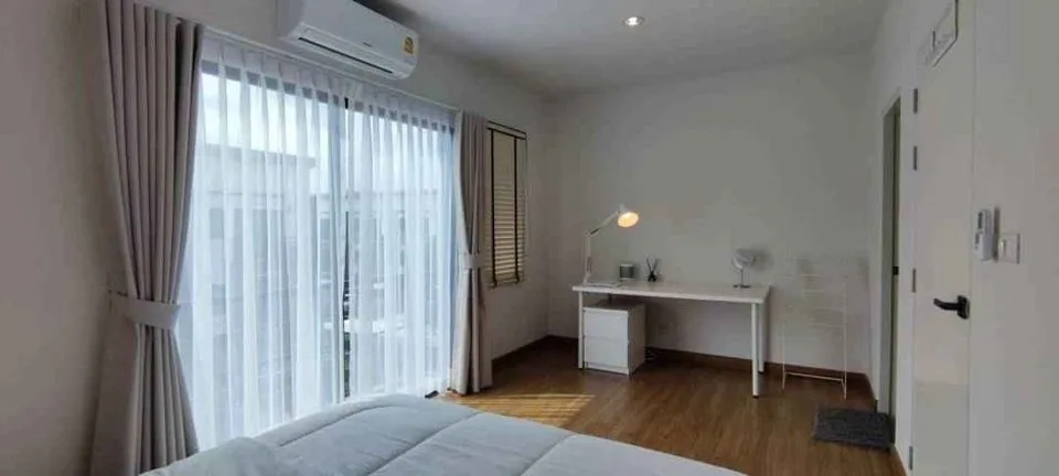 Property photos for Baan Klang Muang Srinakarin