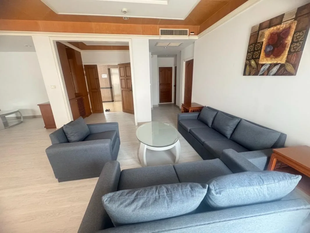 Property photos for Chaidee Mansion