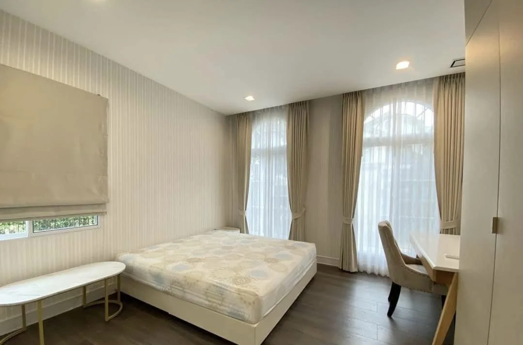 Property photos for Nantawan Ramintra-Paholyothin 50