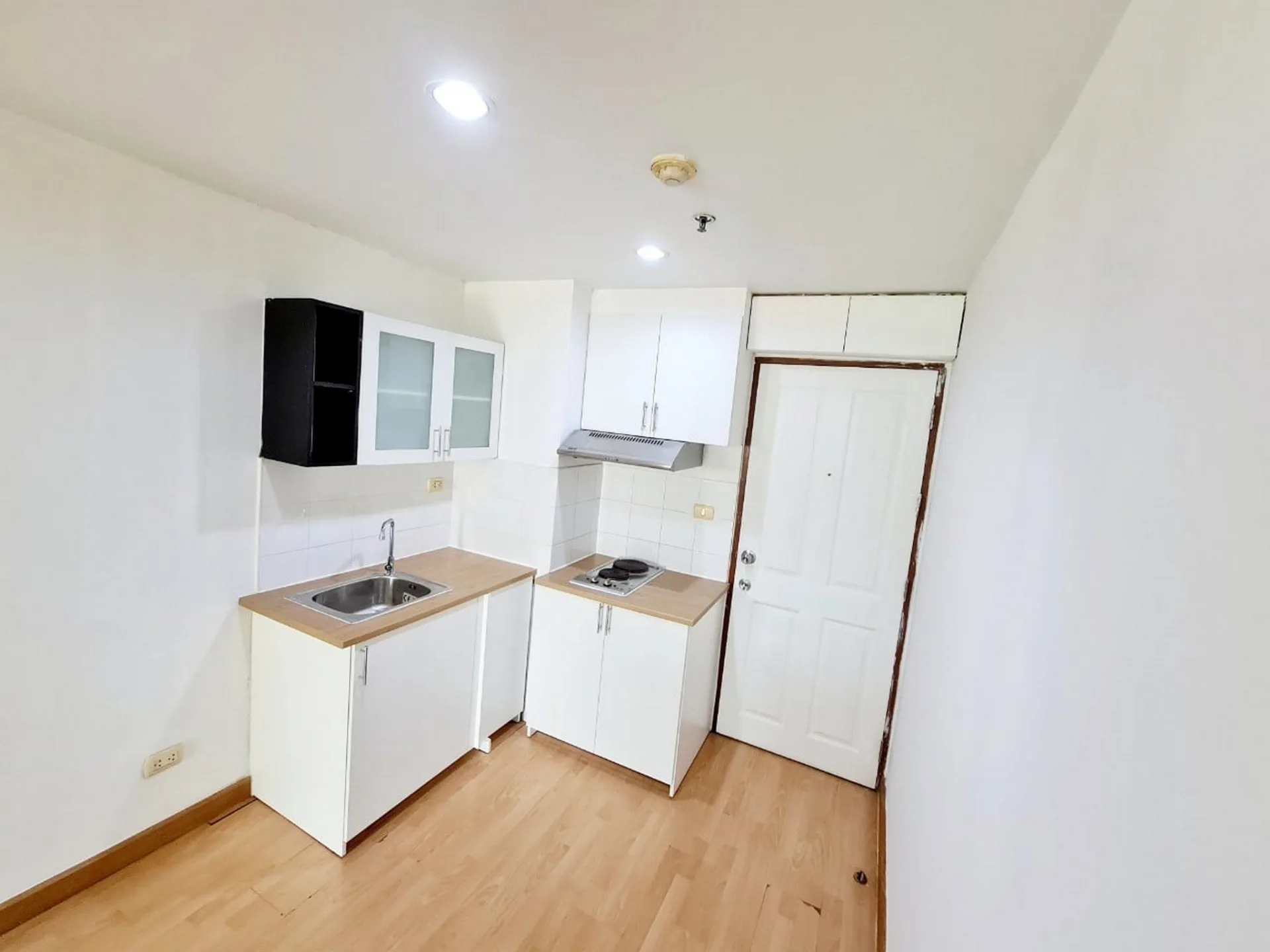 Property photos for The Waterford Sukhumvit 50 Onnut
