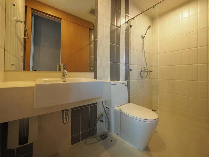 Property photos for Circle Condominium