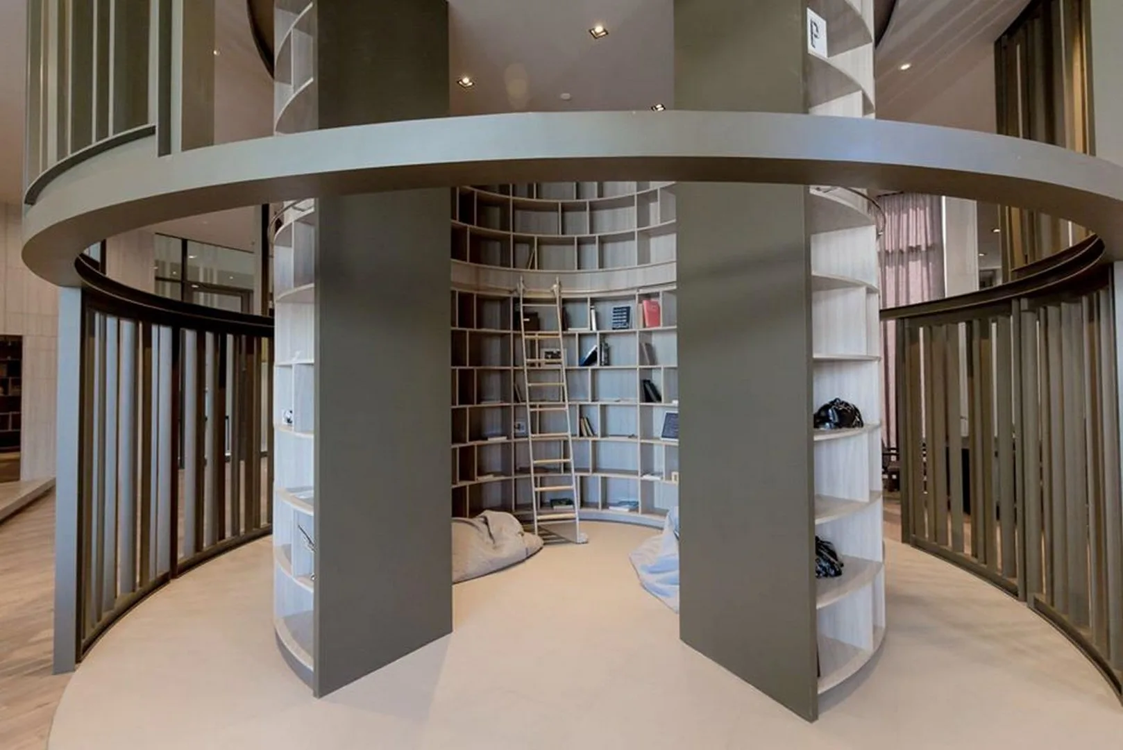 Property photos for Centric Ratchada - Huai Khwang