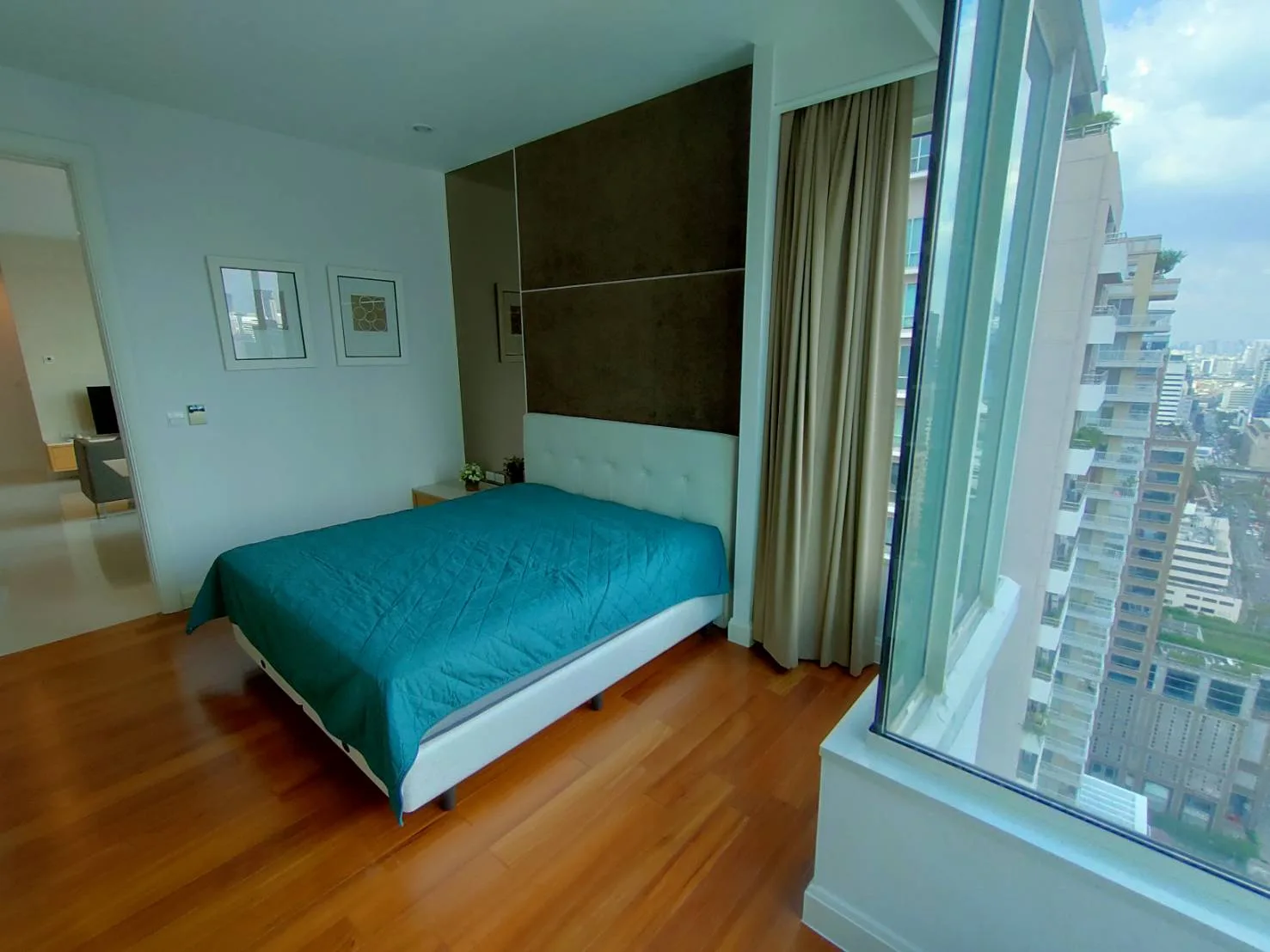 Property photos for Q Langsuan