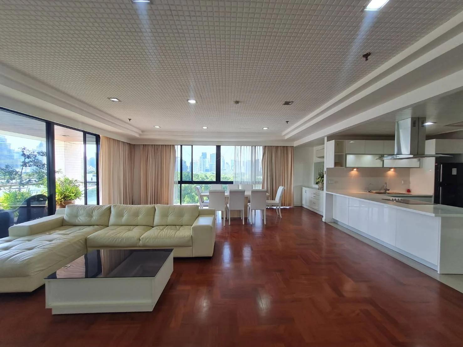 Property photos for Polo Park