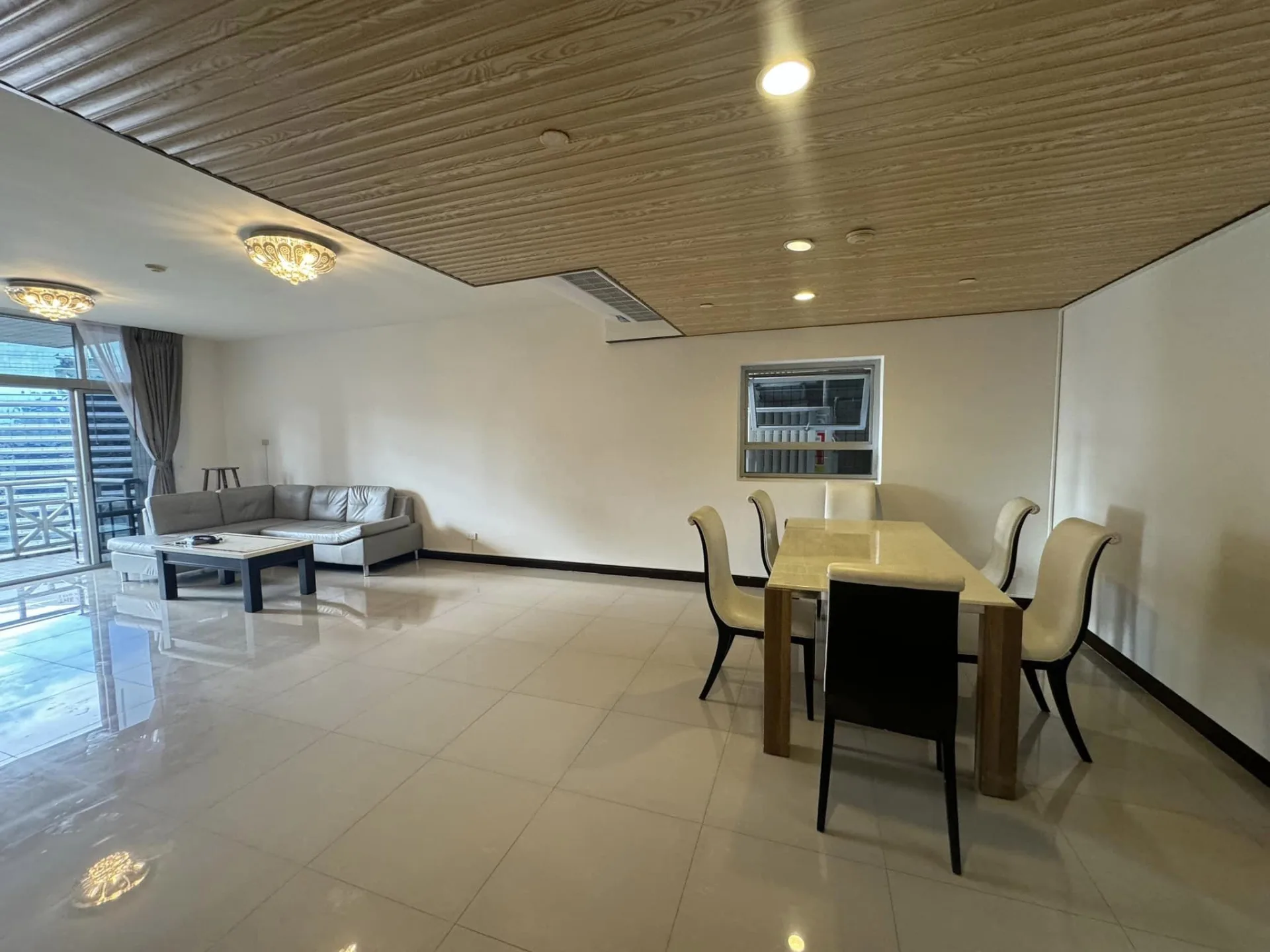 Property photos for All Season Mansion