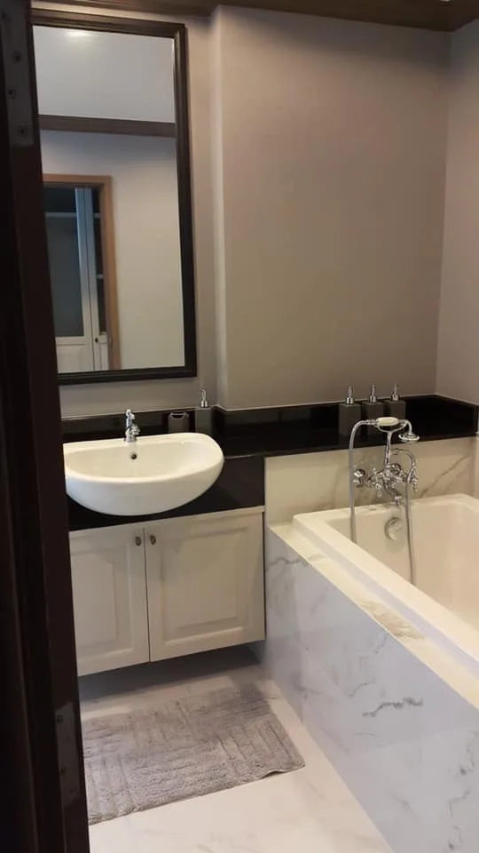 Property photos for The Reserve - Kasemsan 3