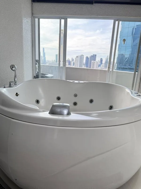 Property photos for Wittayu Complex