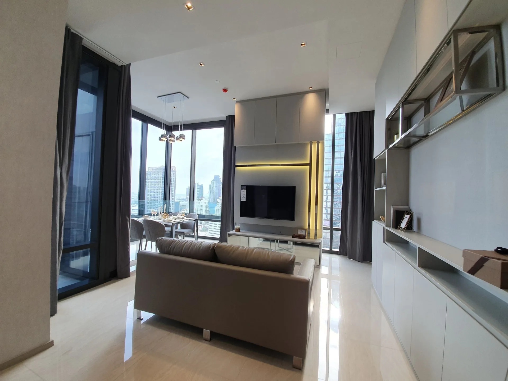 Property photos for Ashton Silom