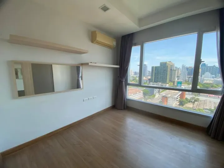 Property photos for Thru Thonglor