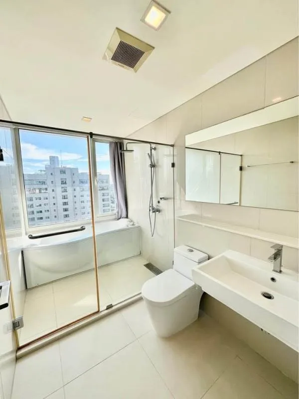 Property photos for Ivy Thonglor