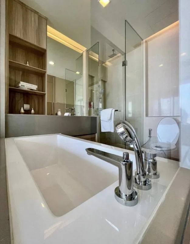 Property photos for The Esse Asoke