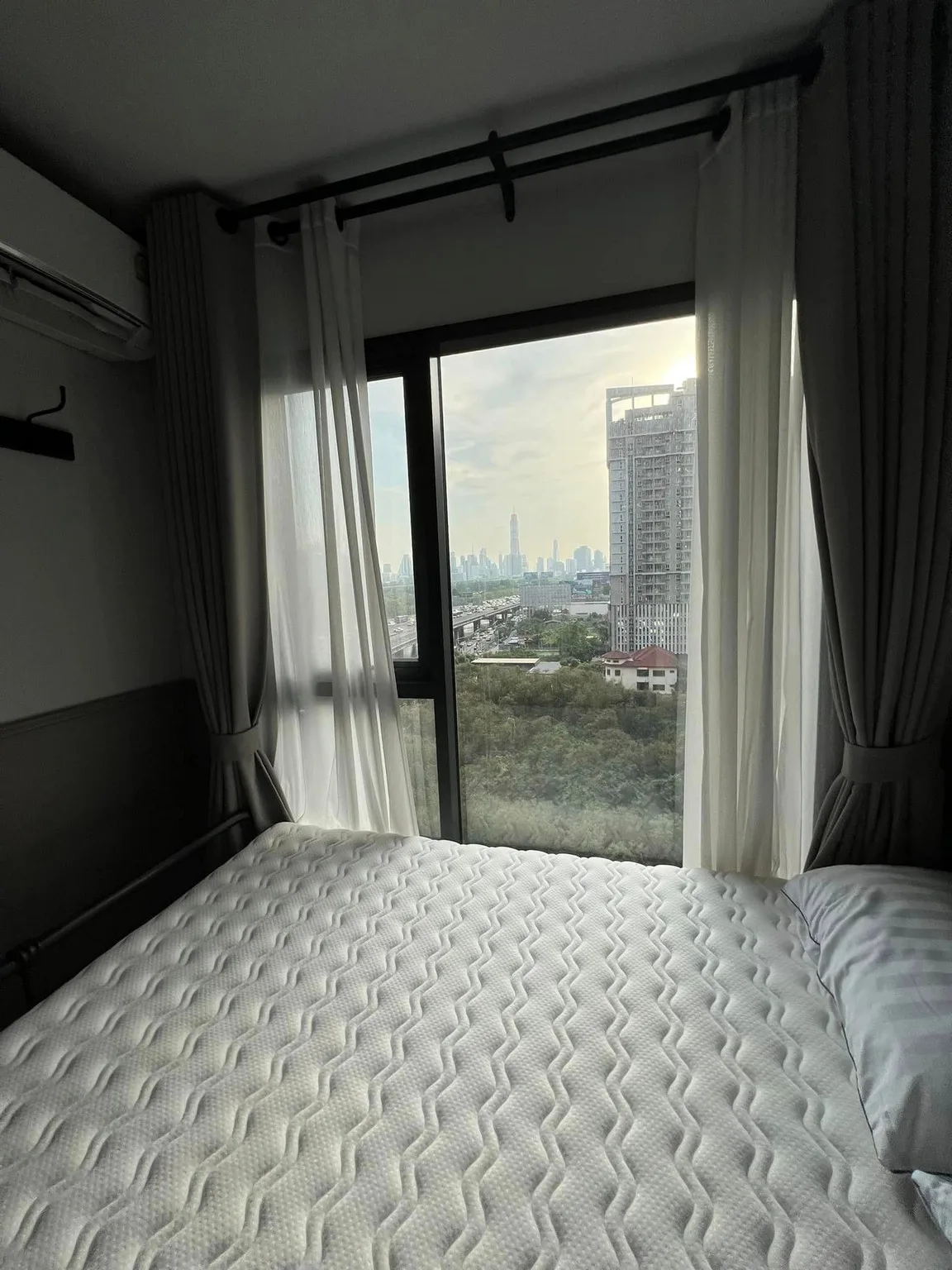 Property photos for Life Asoke Hype