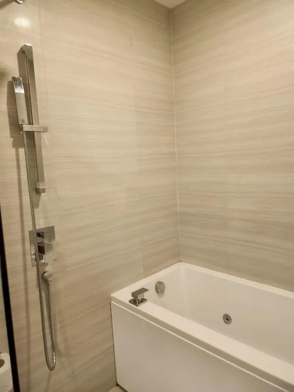 Property photos for Park Origin Thonglor