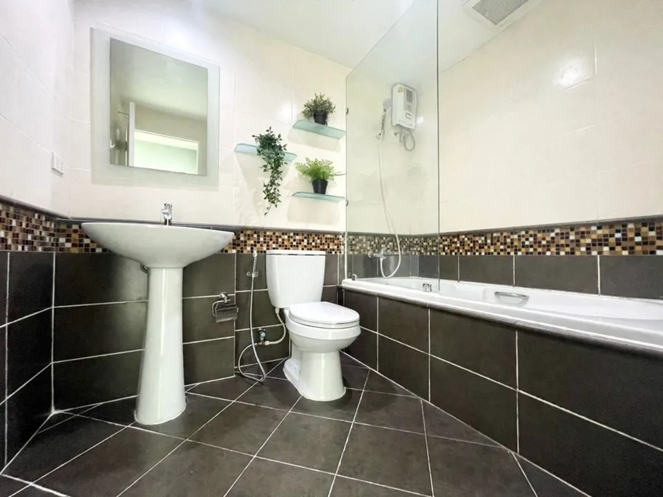 Property photos for The Waterford Sukhumvit 50 Onnut