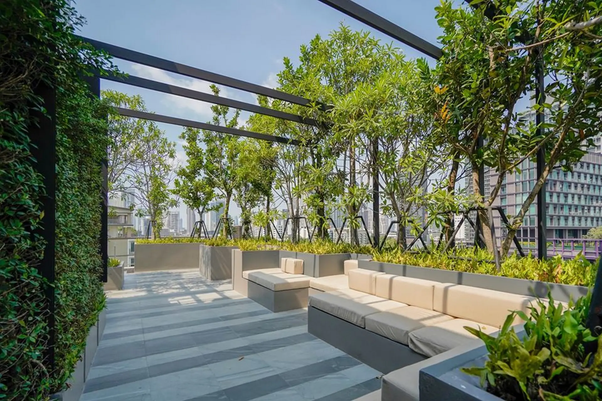 Property photos for Urbitia Thong Lo