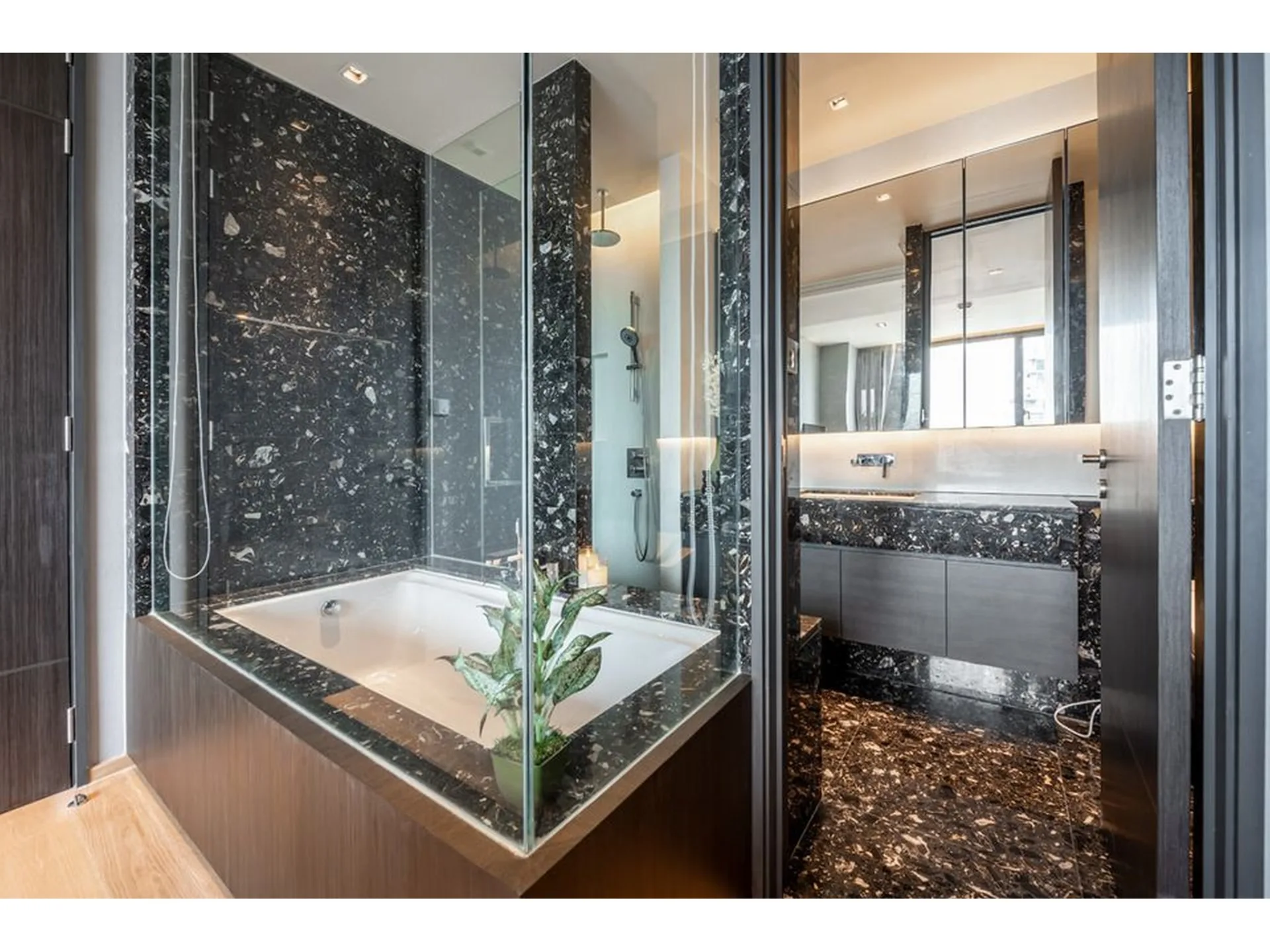 Property photos for BEATNIQ Sukhumvit 32