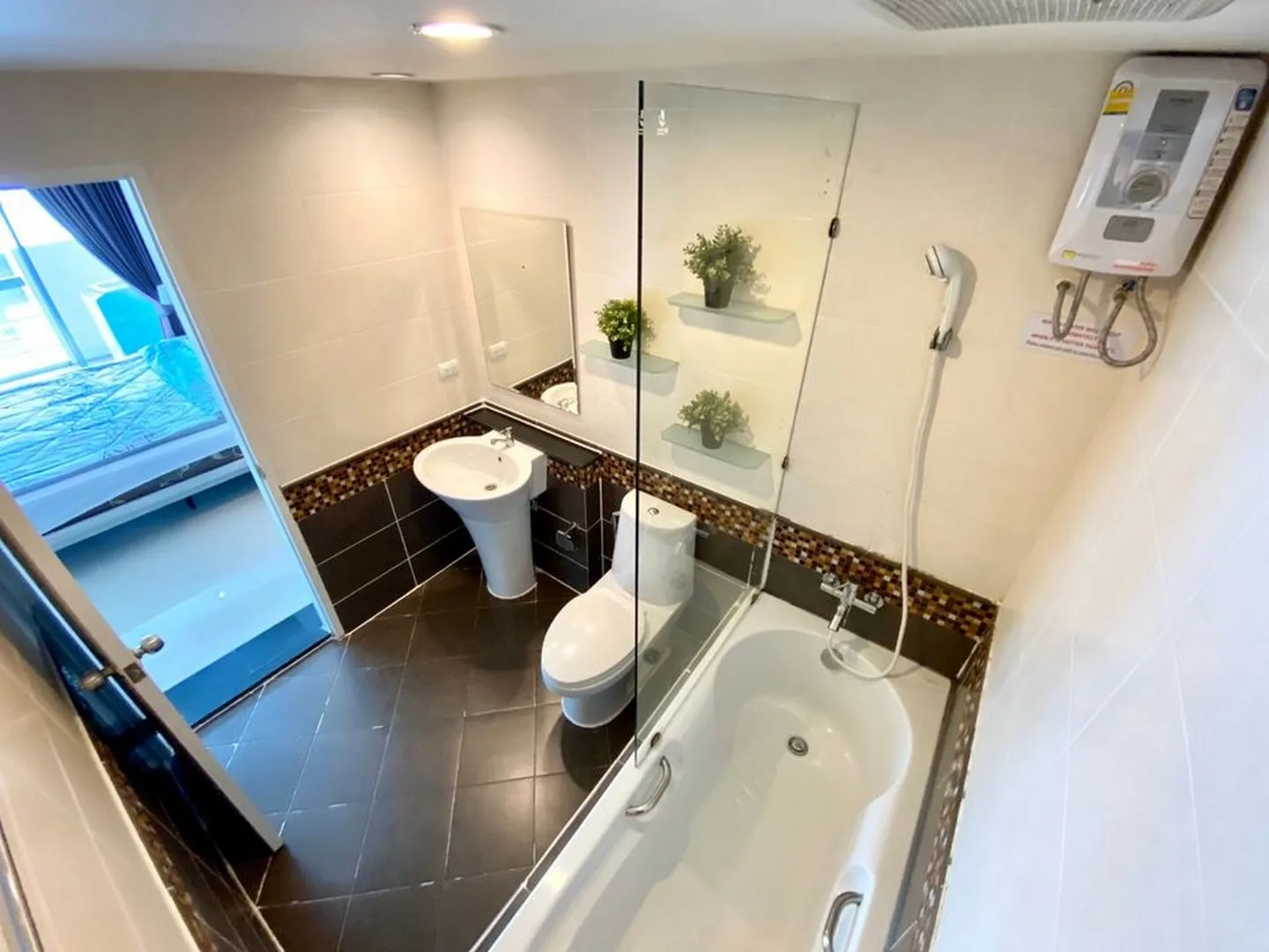 Property photos for The Waterford Sukhumvit 50 Onnut