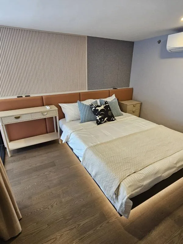 Property photos for Park Origin Chula-samyan